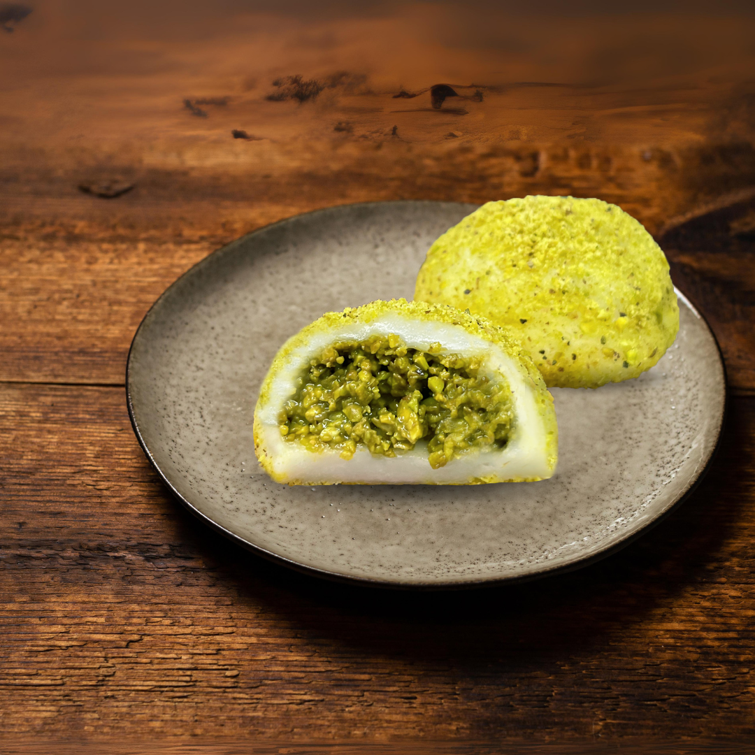 Pistachio glutinous rice cake