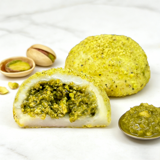 Pistachio glutinous rice cake